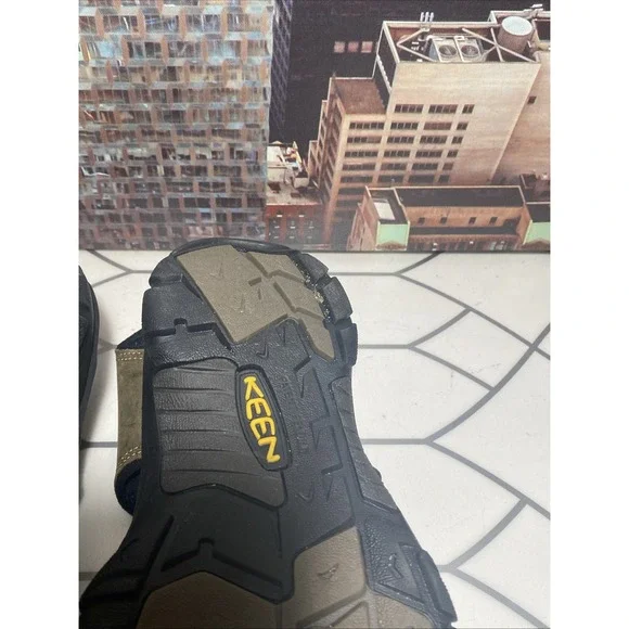 KEEN Newport Waterproof Bison Browny Hiking Sandals Men's Sz 10 - Picture 6 of 6